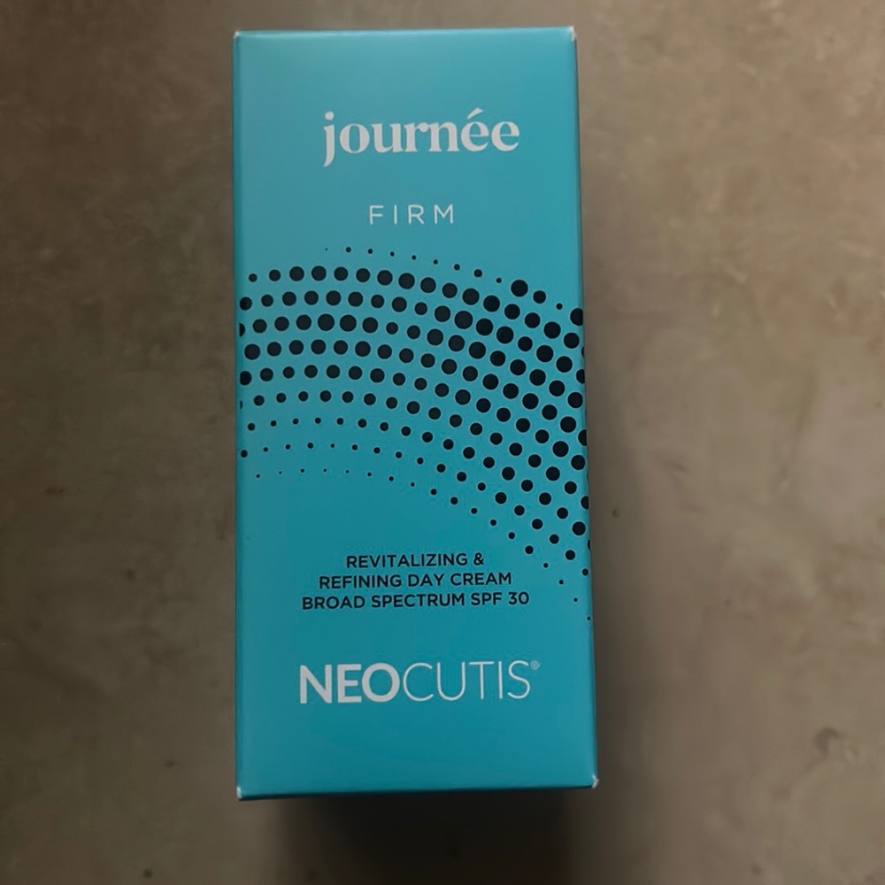Neocutis Journée